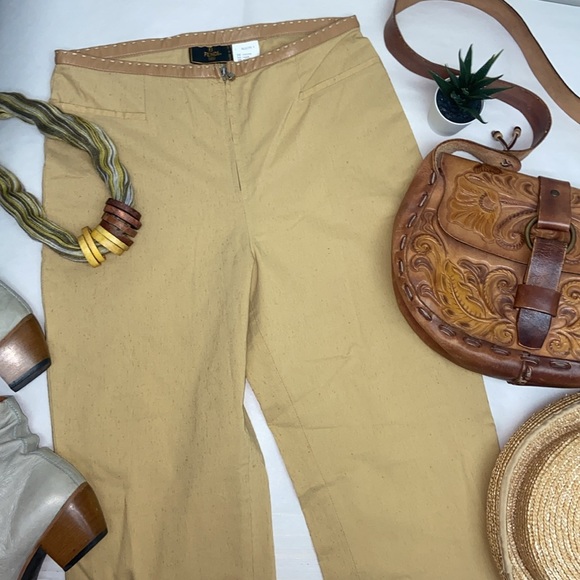 Fendi vintage high waisted pants with leather detail.  Amazing zipper pull! Luxe - Picture 12 of 12